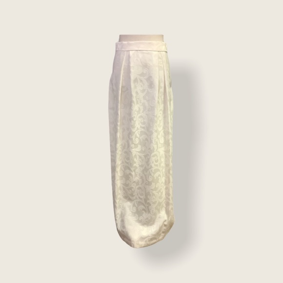 Handmade Filigree Skirt - Picture 3 of 8